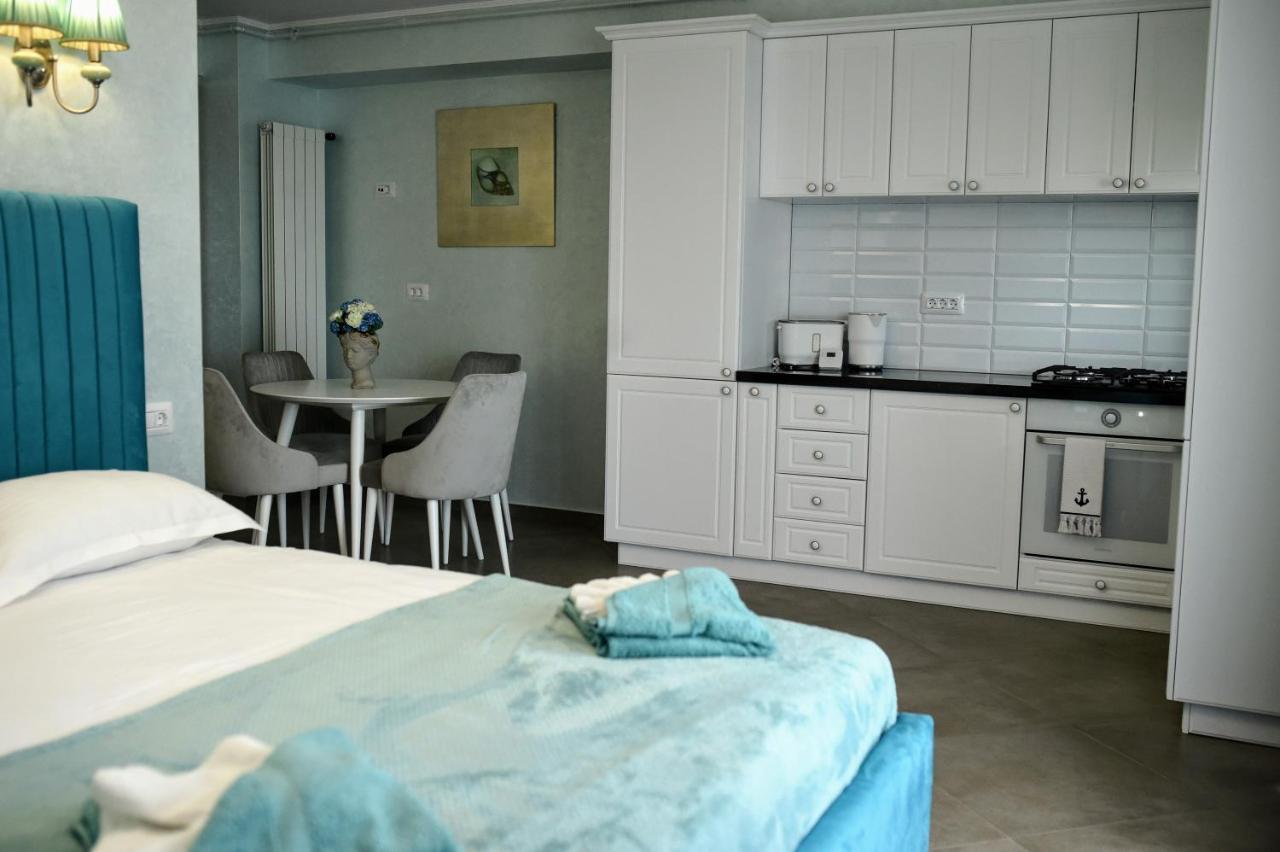 דירות Myosotis Mamaia Studio By The Lake מראה חיצוני תמונה